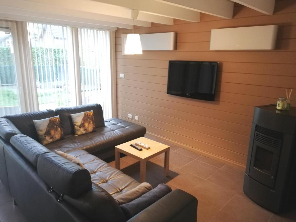 Maison 3 Chambres A 200 M De La Plage Des Lacs De L Eau D Heure Фруашапель Екстер'єр фото